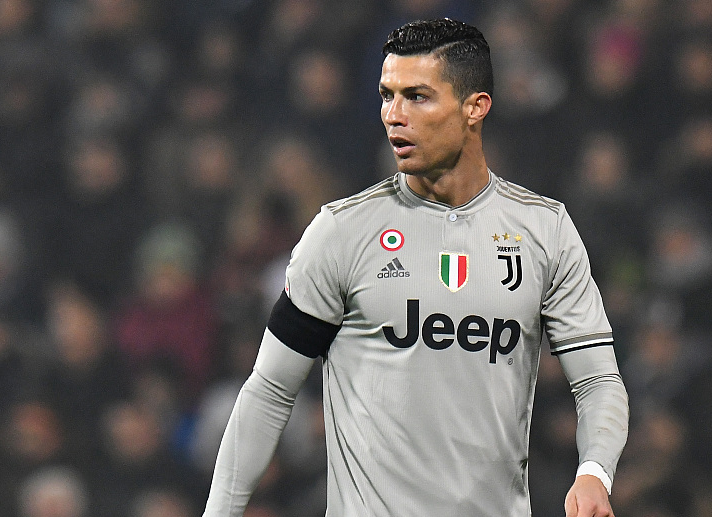 Tolerance  bottom of weldment to axis 0.05mm